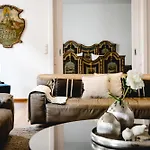 My Wonderland Apartment *