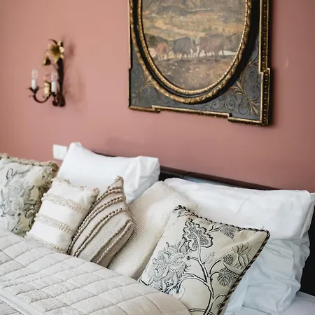 My Wonderland Apartment *