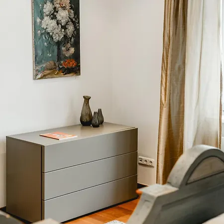 My Wonderland Apartment *